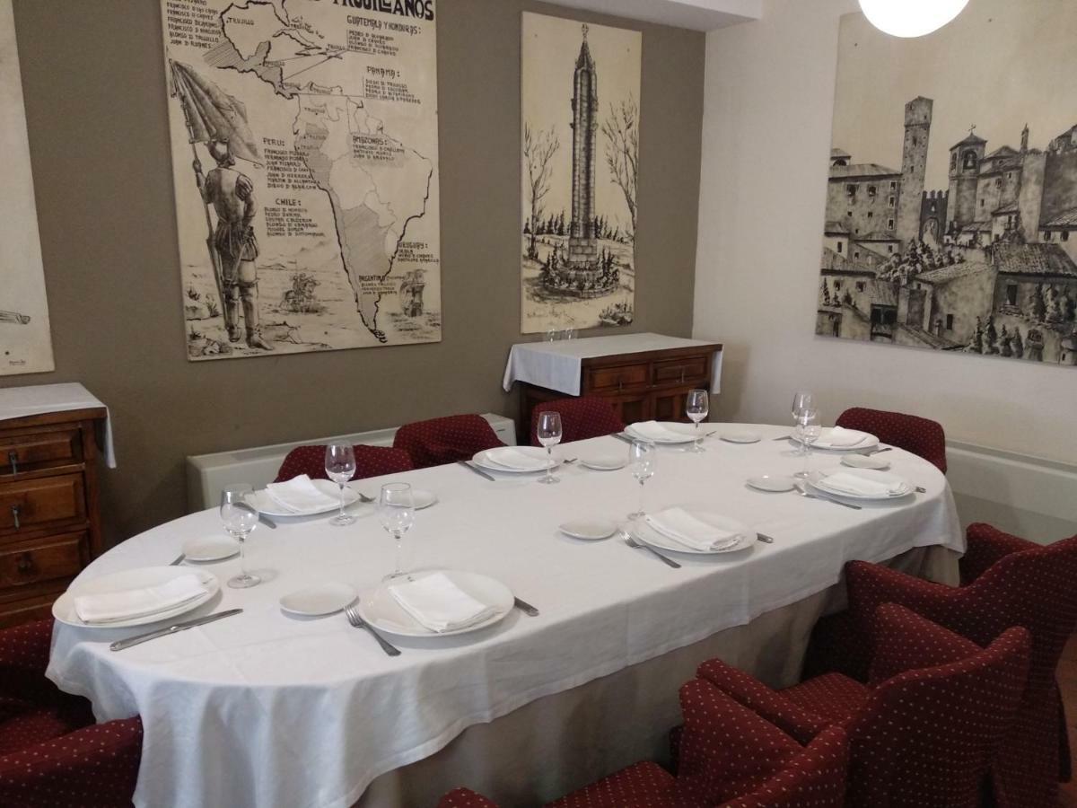 Hotel Las Cigueenas ตรูคีโย ภายนอก รูปภาพ