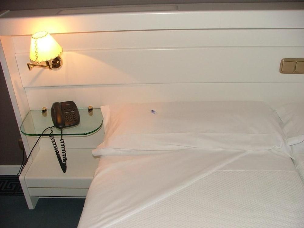 Hotel Las Cigueenas ตรูคีโย ภายนอก รูปภาพ